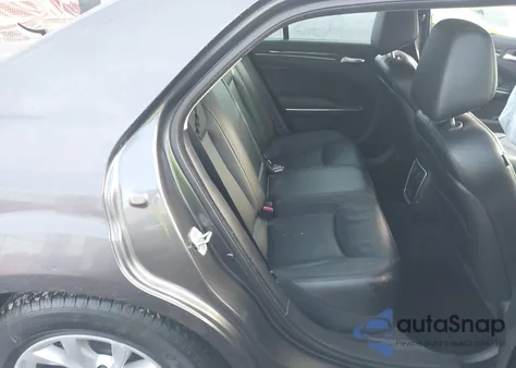 2015 Chrysler 300 Limited из США, поврежденный, VIN 2C3CCAAGXFH876878